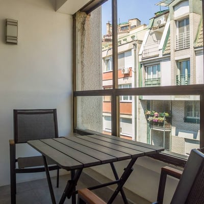 Miete einer geräumigen 2-Zimmer-Wohnung, 78 m², Vračar, Belgrad, Serbien